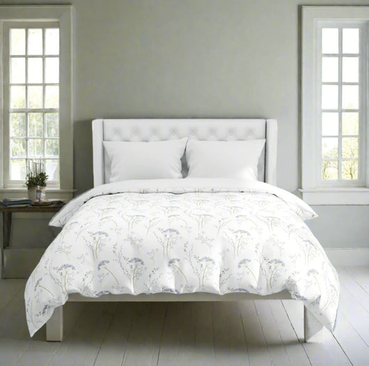 elegant-white-duvet-cover-with-delicate-flowers