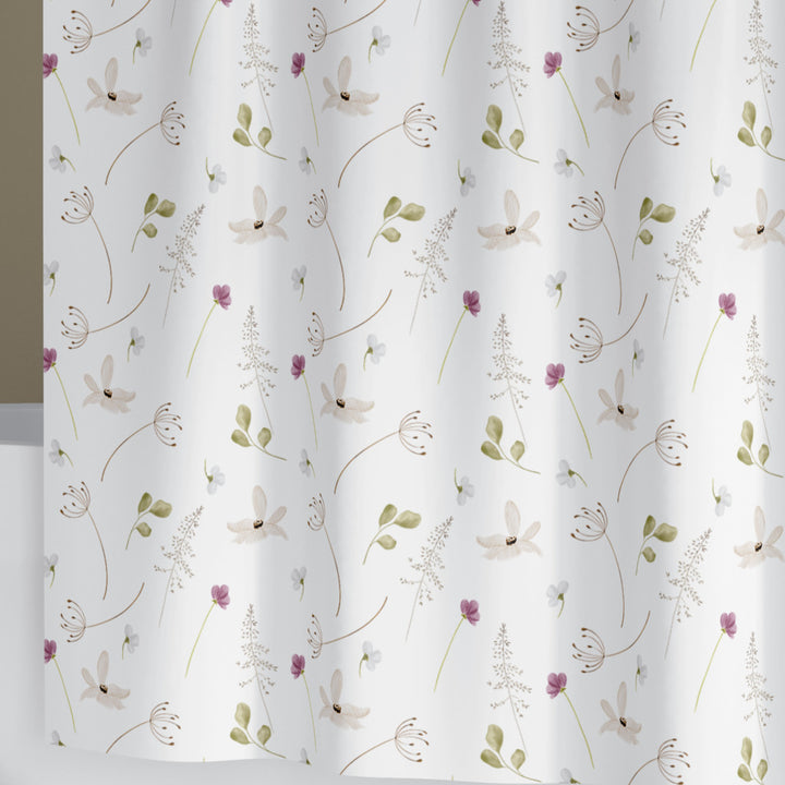 floral-shower-curtain-with-pretty-design-close-up